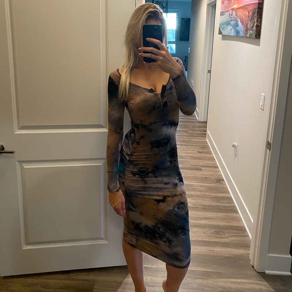 Long sleeve dress